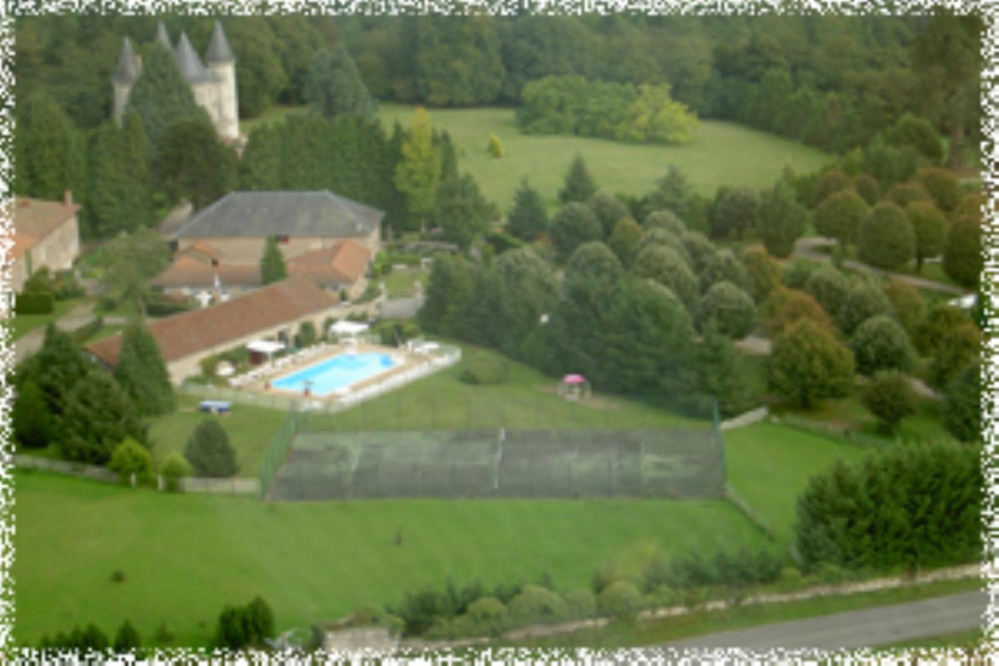 Hotellerie De Plein Air Camping Leychoisier Bonnac-la-Côte Εξωτερικό φωτογραφία