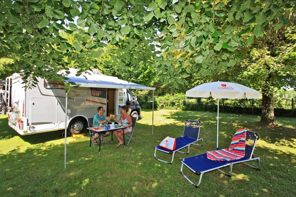 Hotellerie De Plein Air Camping Leychoisier Bonnac-la-Côte Εξωτερικό φωτογραφία
